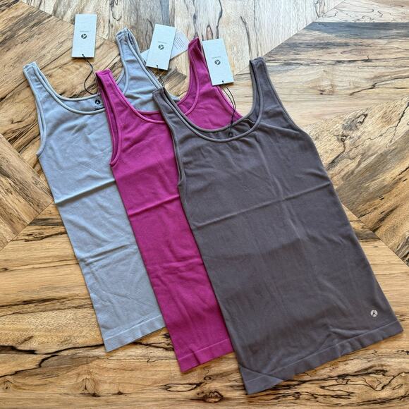 Mystery Box: Size M/L Avocado MicroModal Tank Bundle - Picture 2 of 10